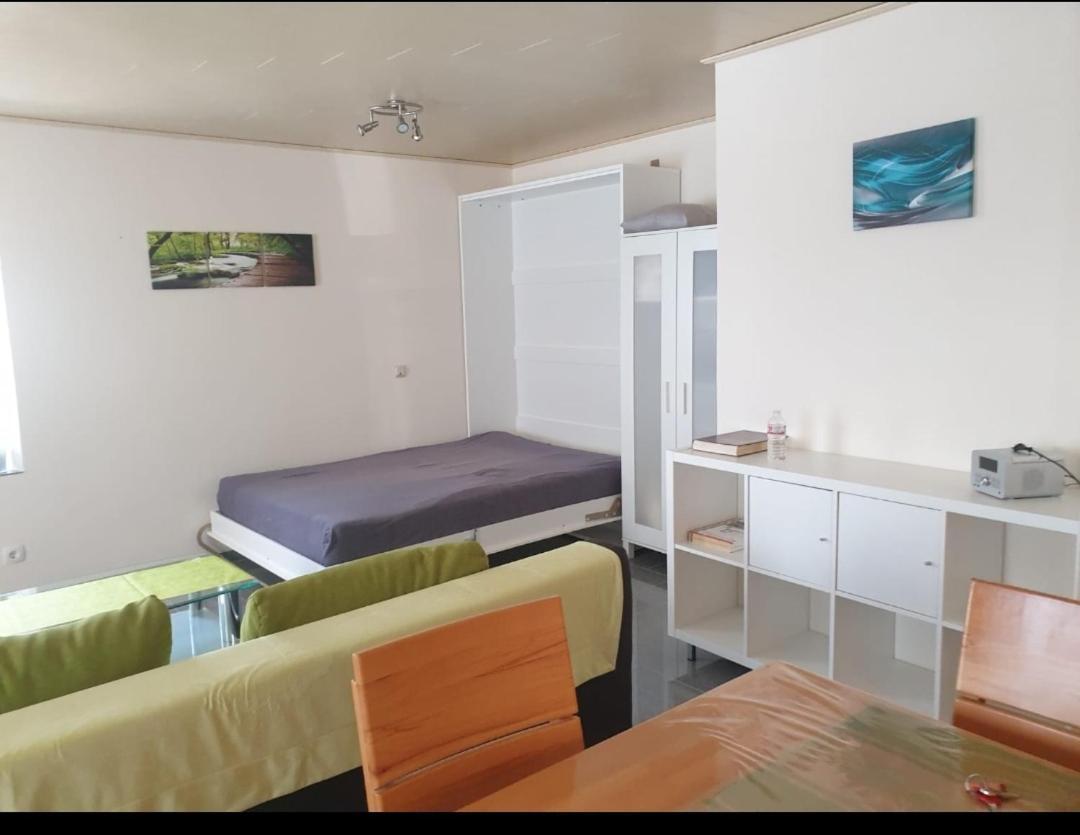 نيوماغين-دهرون Ferien-Apartment Meter المظهر الخارجي الصورة